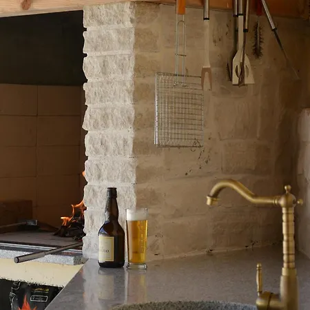 Casa Ferata - * Vizinada