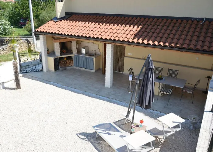 Casa Ferata - *