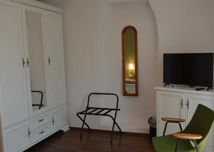 Casa Ferata - *